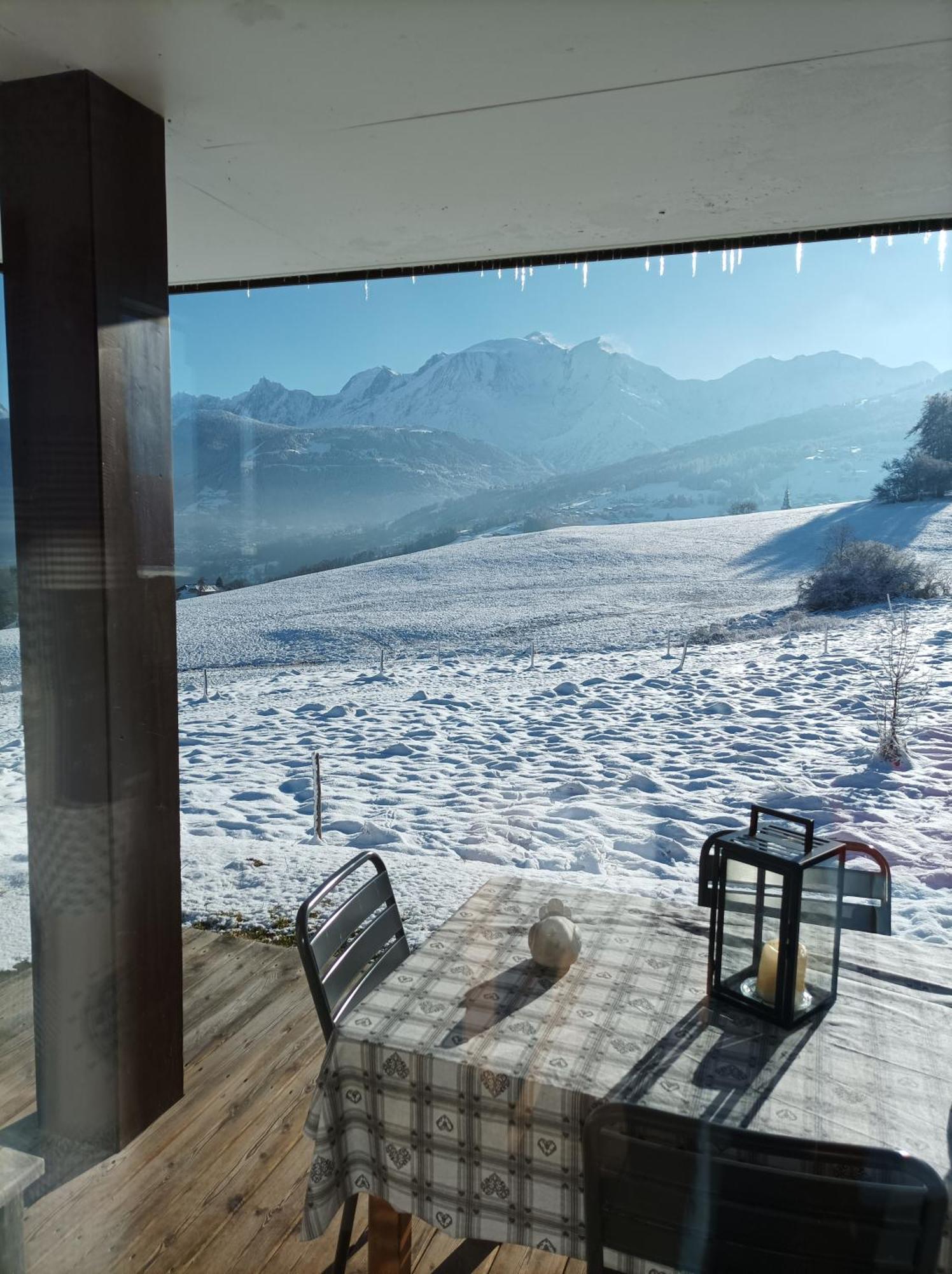 Rez De Chaussee Tres Calme Vue Mont-Blanc Combloux Luaran gambar