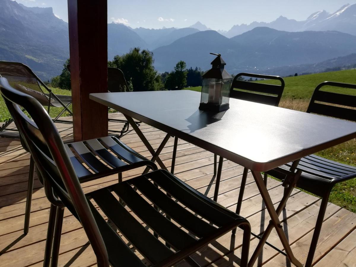 Rez De Chaussee Tres Calme Vue Mont-Blanc Combloux Luaran gambar